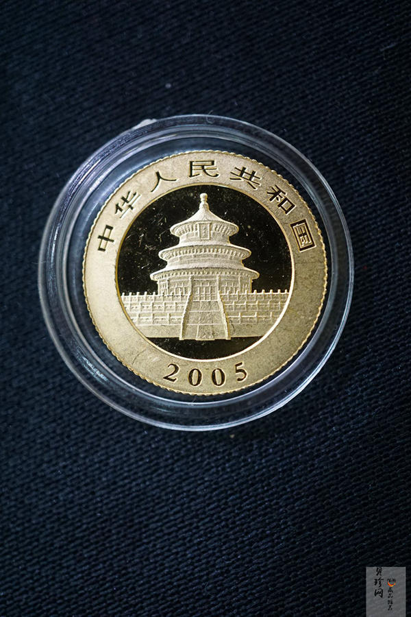 【059040】2005年熊猫普制金币5枚一套