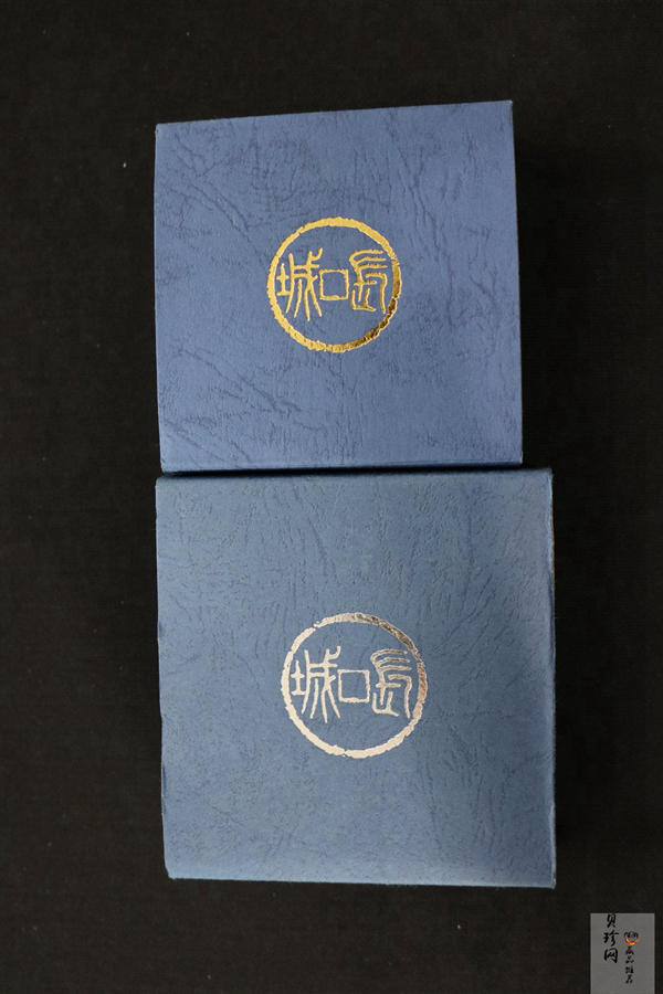 【059370】2005年乙酉鸡年生肖扇形普制金银币