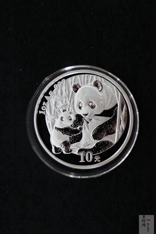 【059380】2002.2004.2005熊猫1盎司银币套装