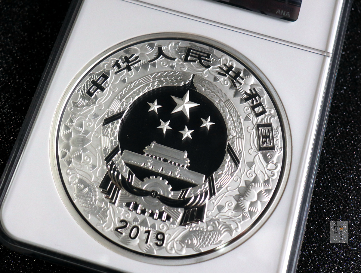 【191115】2019中国己亥（猪）年金银纪念币1公斤圆形银币