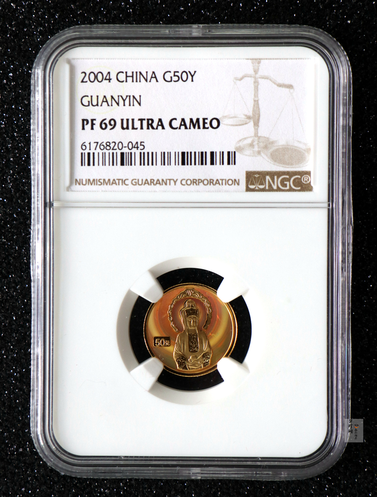 【040901】2004年观音金纪念币-白衣观音像1/10盎司幻彩精制金币