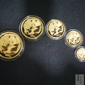 【059040】2005年熊猫普制金币5枚一套