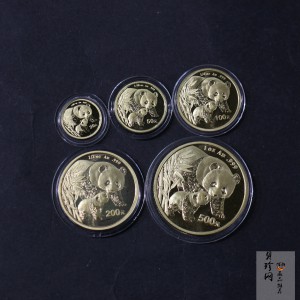 【049110】2004年熊猫普制金币5枚一套