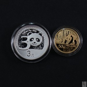 【129130】2012年中国熊猫金币发行30周年纪念精制金银币两枚一套