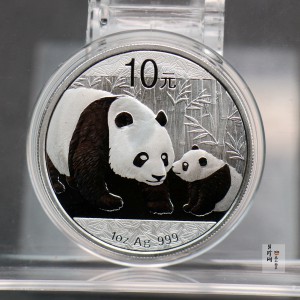 【101408】2011年熊猫1盎司普制银币
