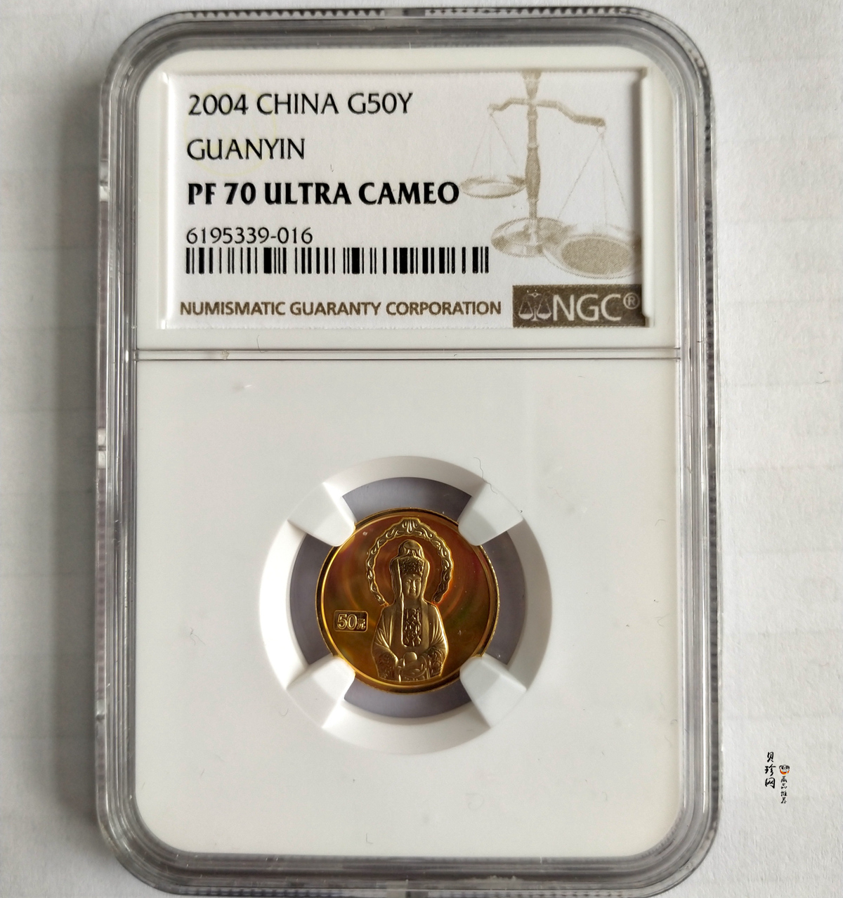 【040901】2004年观音金纪念币-白衣观音像1/10盎司幻彩精制金币