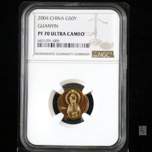 【040901】2004年观音金纪念币-白衣观音像1/10盎司幻彩精制金币