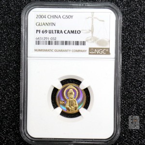 【040901】2004年观音金纪念币-白衣观音像1/10盎司幻彩精制金币