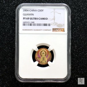 【040901】2004年观音金纪念币-白衣观音像1/10盎司幻彩精制金币