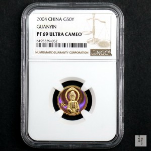 【040901】2004年观音金纪念币-白衣观音像1/10盎司幻彩精制金币