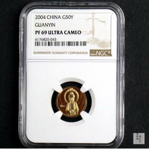 【040901】2004年观音金纪念币-白衣观音像1/10盎司幻彩精制金币