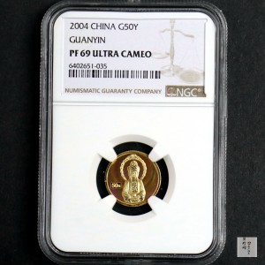【040901】2004年观音金纪念币-白衣观音像1/10盎司幻彩精制金币