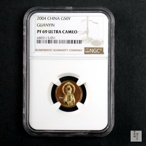 【040901】2004年观音金纪念币-白衣观音像1/10盎司幻彩精制金币